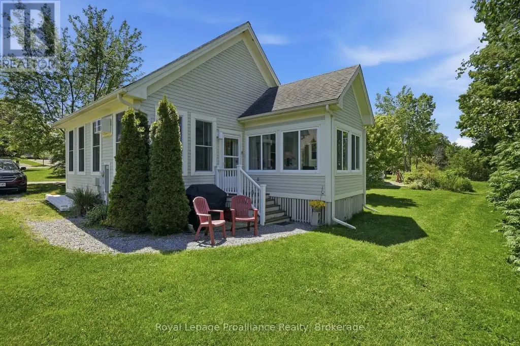 73 - 16 Nature's Lane, Prince Edward County (Athol Ward)